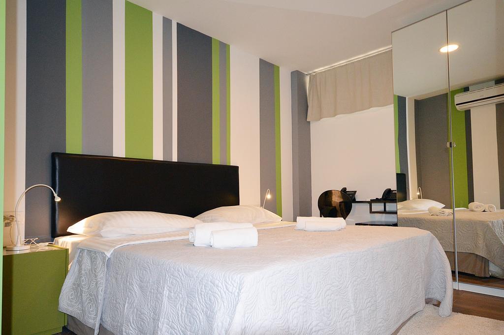زادار Bed And Breakfast Four Rooms الغرفة الصورة