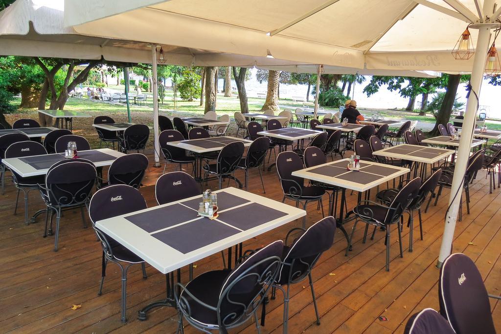 زادار Bed And Breakfast Four Rooms المظهر الخارجي الصورة